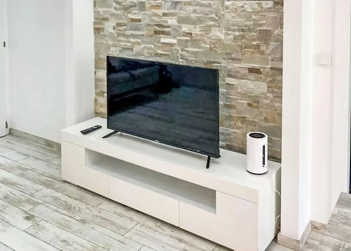 Flaminia-3 By Interhome